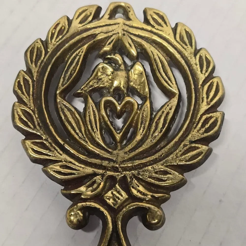 Vintage Brass Eagle Laurel Wreath Patriotic Trivet by Virginia Metalcrafters